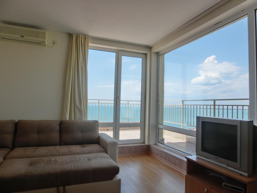 Panoramic Sea View Apartment Crown, Pools And Beach, Sveti Vlas Exterior photo